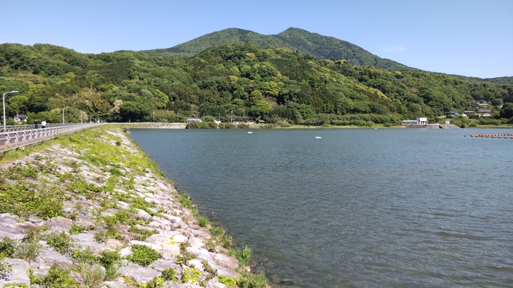 桜川市一押しの筑波山絶景ポイント「つくし湖」