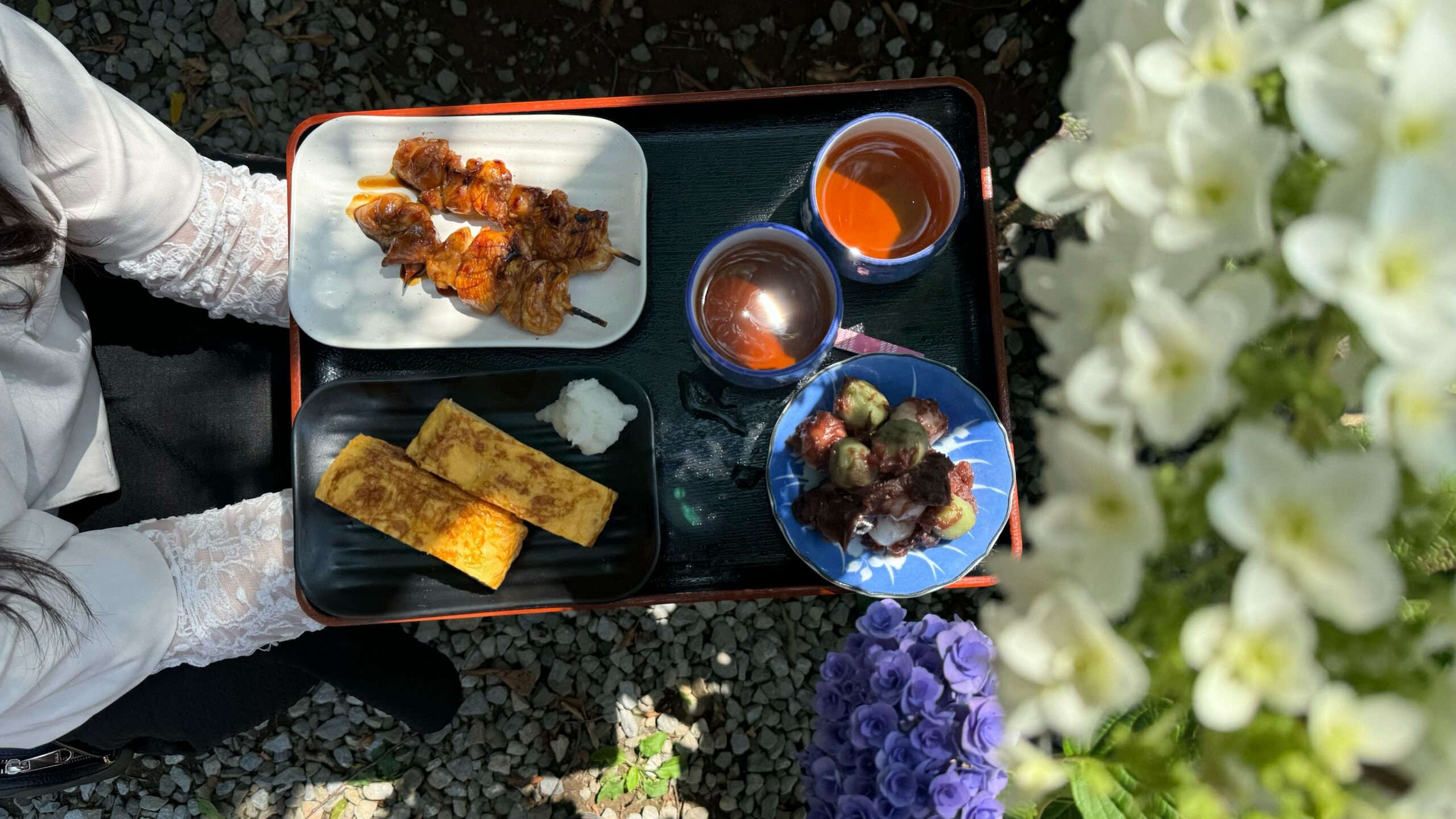 大平山三大名物の焼き鳥、卵焼き、お団子