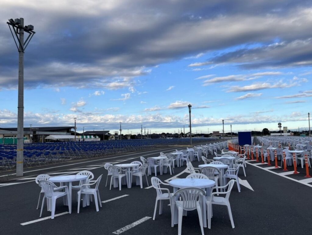 「ちくせい花火大会」の観覧席＝筑西市川澄