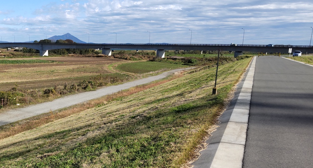 結城市の南端にかかる「鬼怒川大橋」