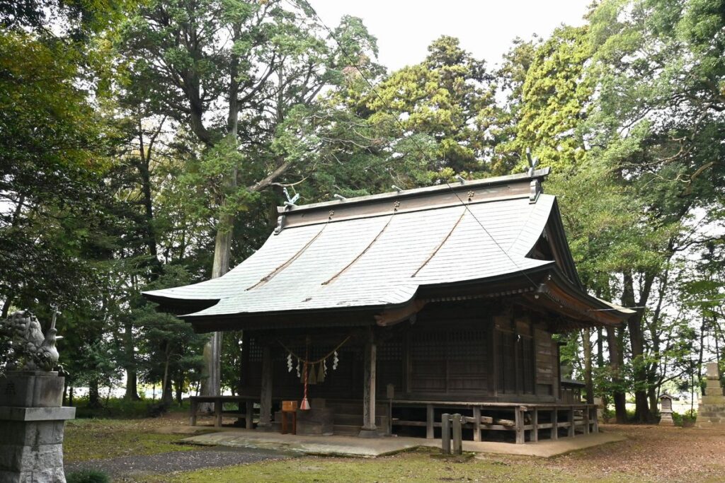 東蕗田天満社の拝殿＝八千代町東蕗田