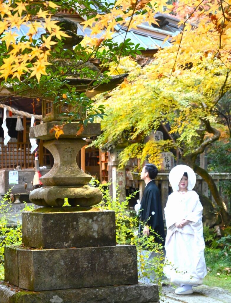 この日は偶然に結婚式が行われていました＝桜川市山尾