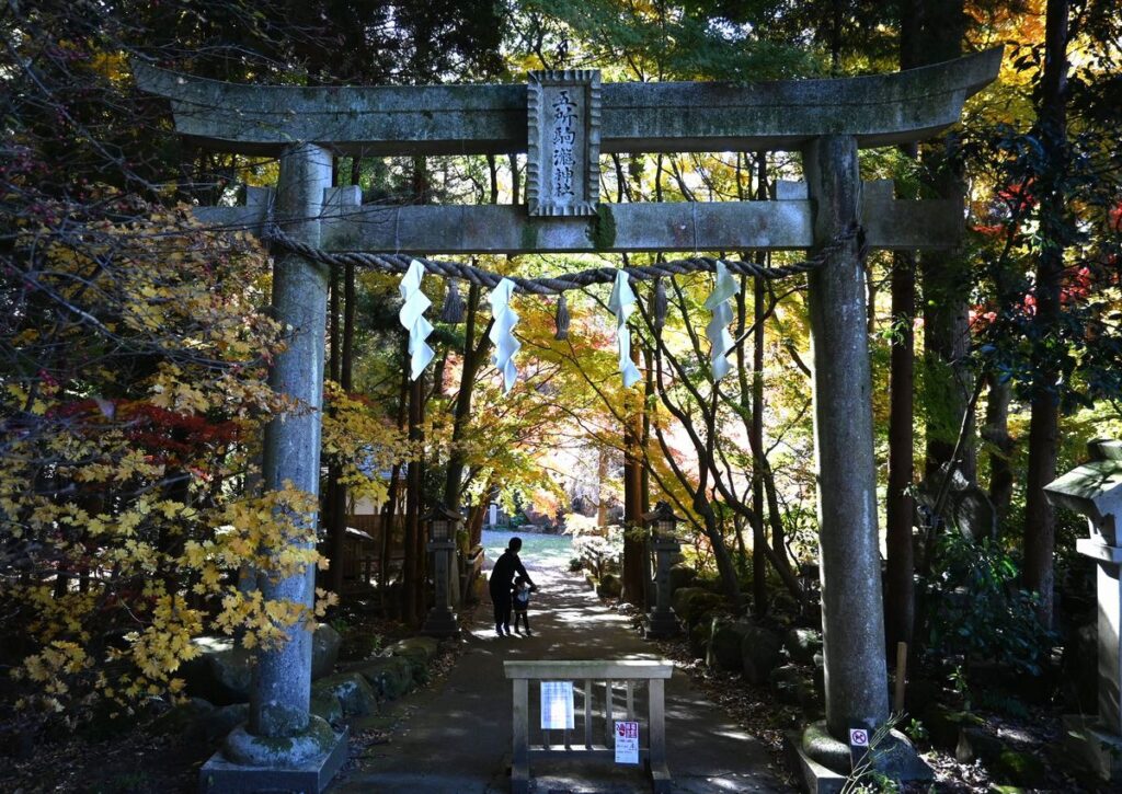 五所駒瀧神社の鳥居＝桜川市山尾