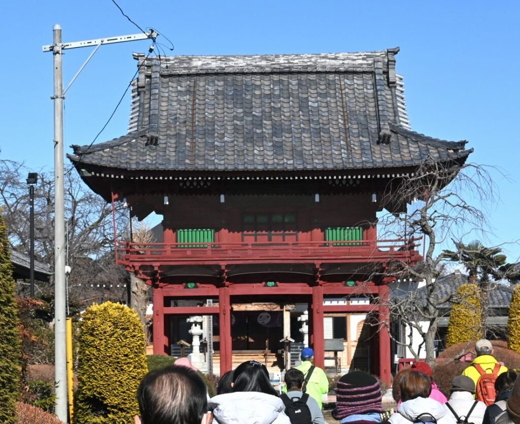 孝顕寺の山門＝結城市結城