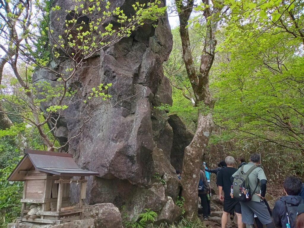 登山客の渋滞が顕著になってきた北斗岩周辺