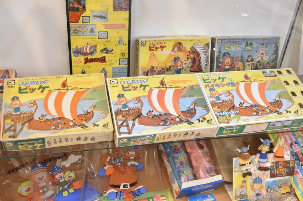 懐かしのプラモデルも展示