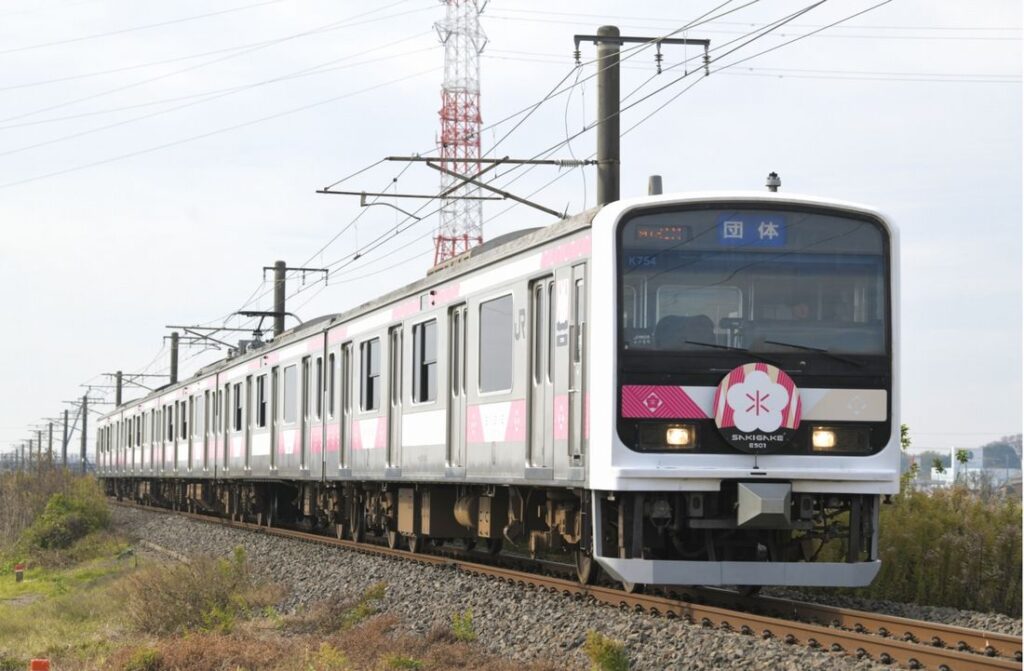走行するE501 SAKIGAKE（資料写真）