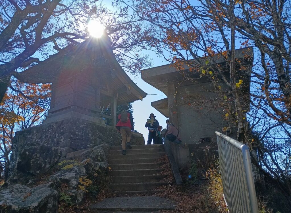 筑波山の男体山頂に到着しました