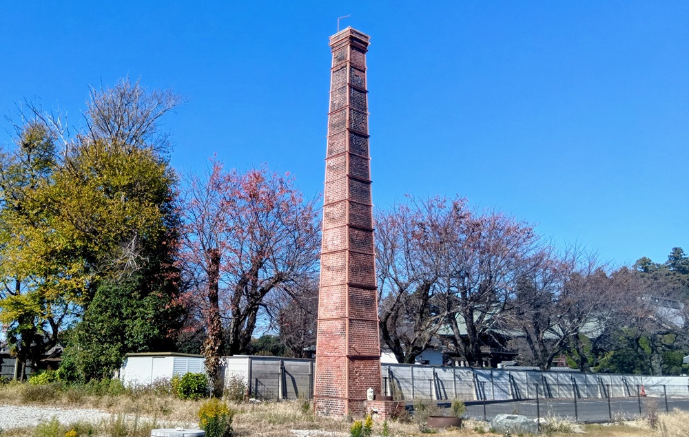 煉瓦煙突1903（明治36）年に建築され今も残る、国登録文化財の煉瓦煙突＝結城市結城