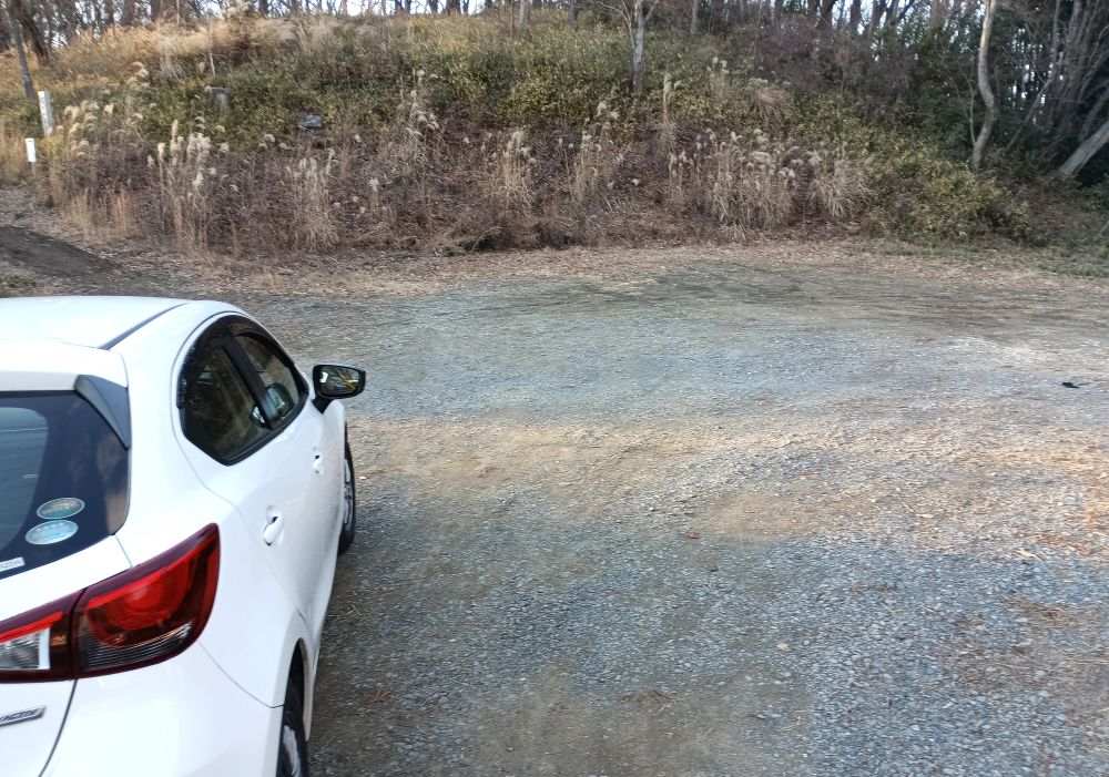 平沢高峯展望台駐車場。20台ぐらい止められます=桜川市平沢