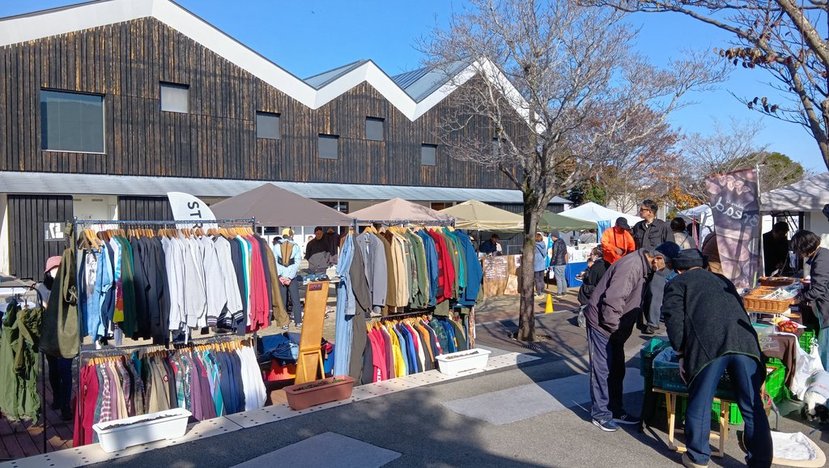 昨年12月28日に開催された「年末拡大版まかべ暮れ市」＝桜川市真壁町真壁