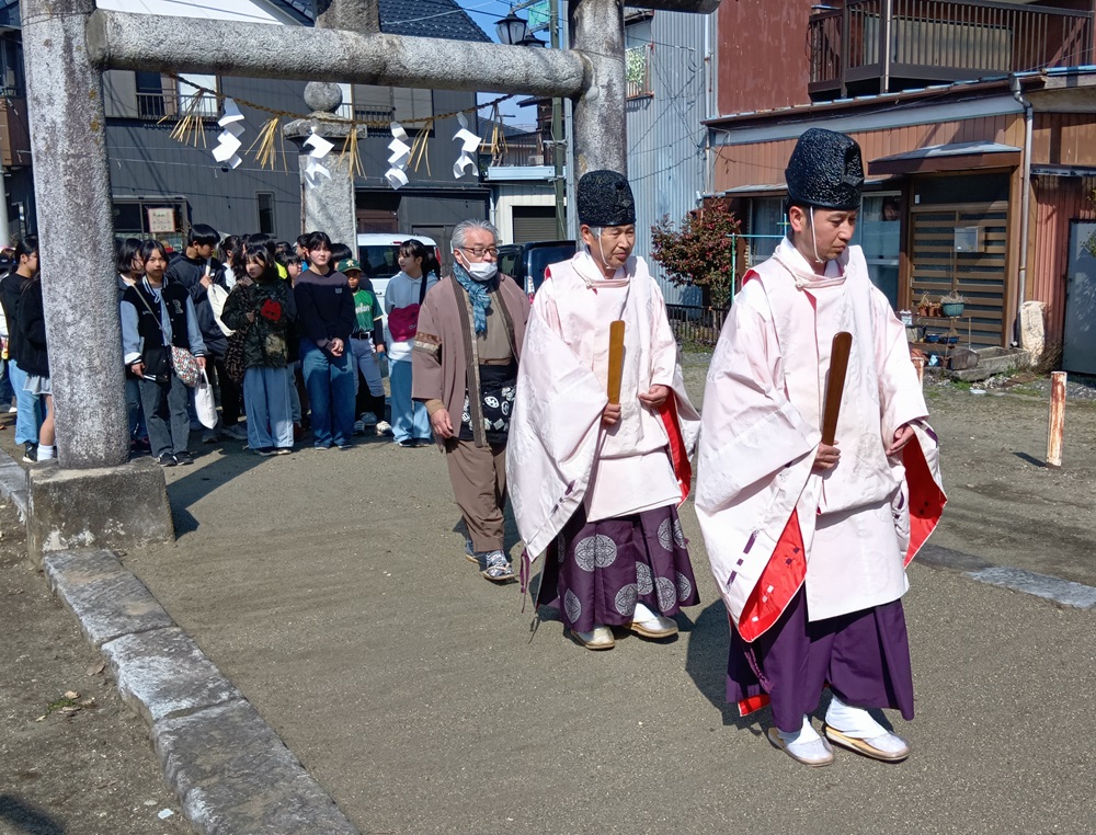 神武天皇遥拝殿＝桜川市真壁町真壁