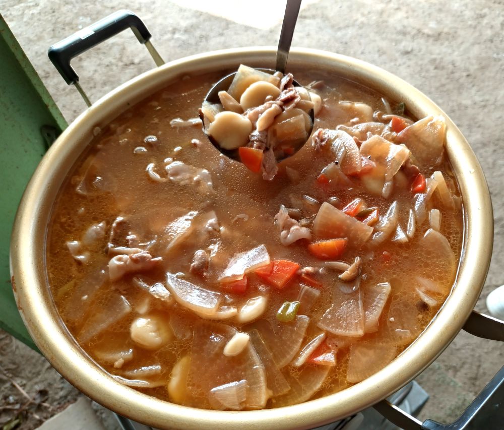 およそ100食分用意した桜川市真壁町名物のすいとん