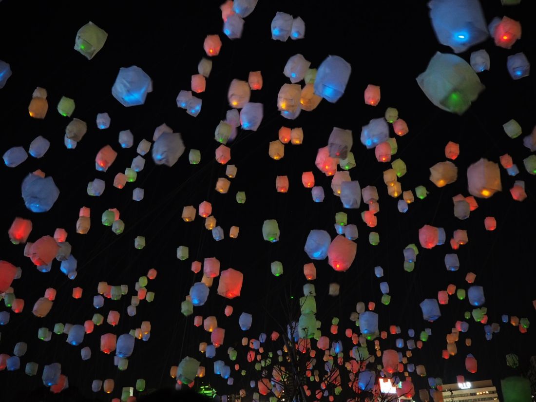 スカイランタン（イメージ写真）