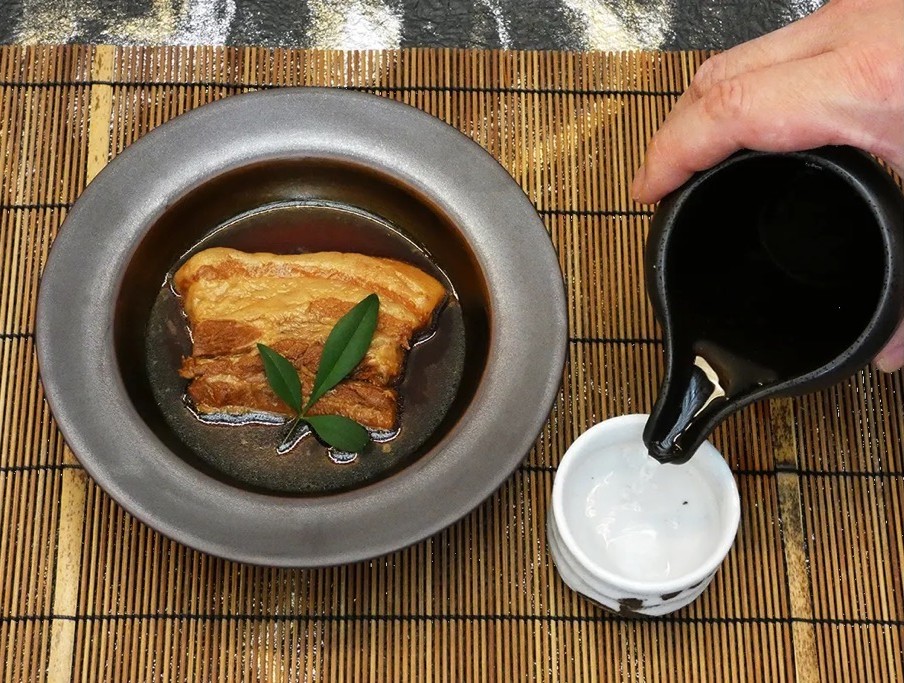 豚肉の甘露煮（古河市観光物産課提供）