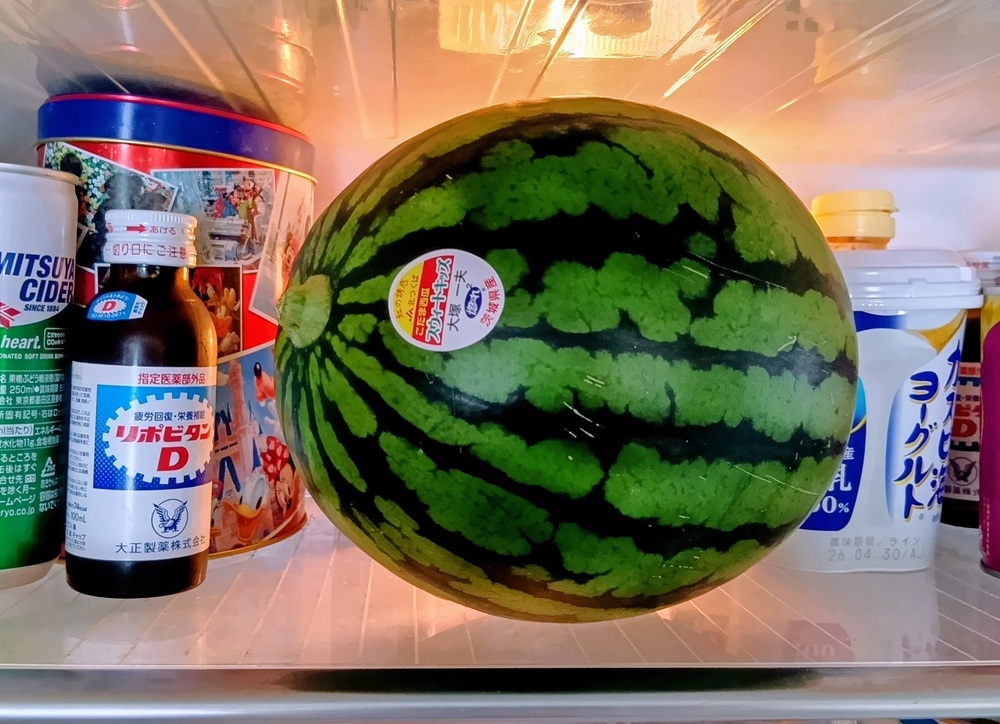 冷蔵庫に入れたこだまスイカ