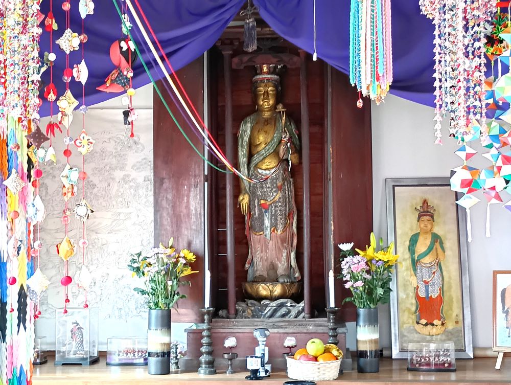 最後に訪れた第34番札所・養性寺の観音像=古河市恩名