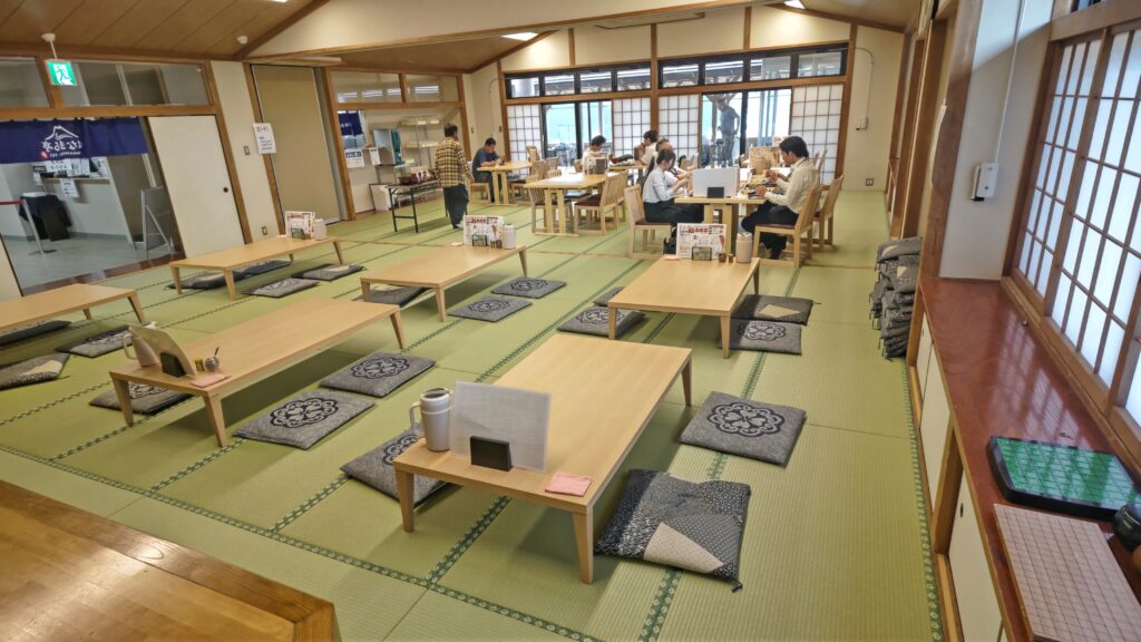 落ち着いた雰囲気の休憩室