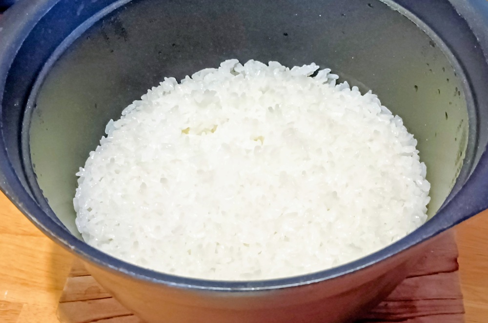 炊き上がった新米