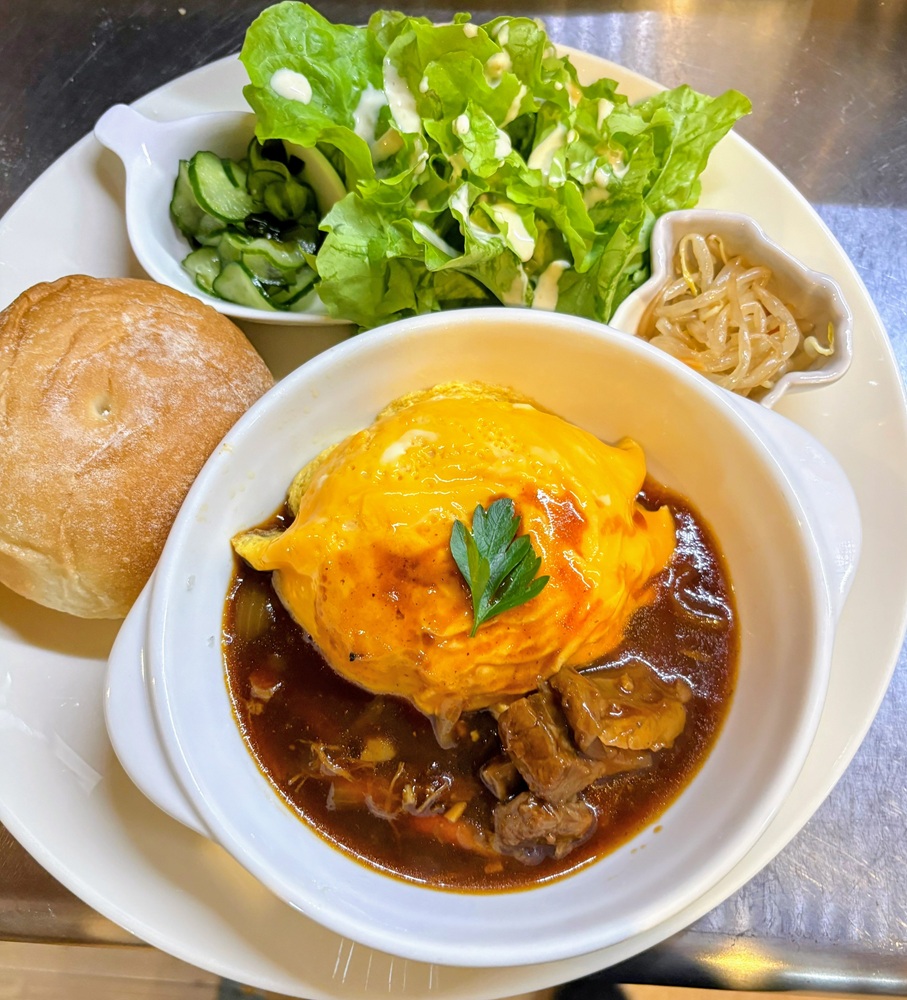 日替わりランチ(カフェ「SORA」提供)